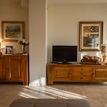 Villa Mara - Aosta - 200 Mq - Wifi - Jacuzzi - Parcheggio - Giardino